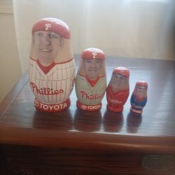 Philadelphia Phillies Nesting Figureins 