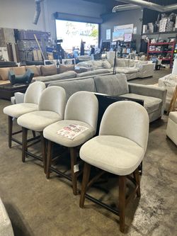Pike & Main Ophelia counter height swivel stool