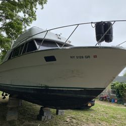 1978 32ft Silverton.  Free