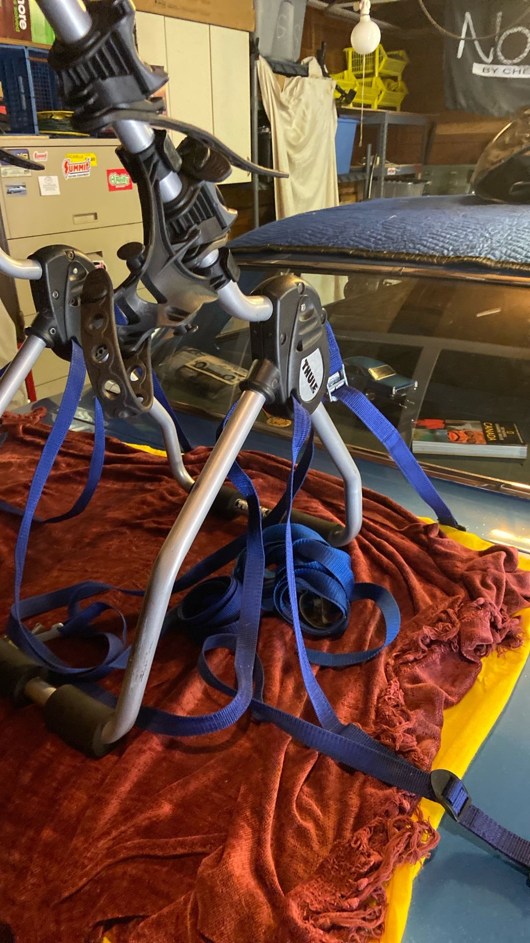 Thule 2 Bikes Rack Complete All Straps Including