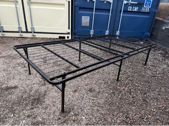 Zinus SmartBase Heavy Duty Mattress Foundation, 16 Inch Metal Platform Bed Frame, No Box Spring Needed, Sturdy Steel Frame Twin XL