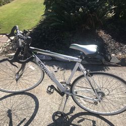 Schwinn Volare 1300 Aluminum Road Bike