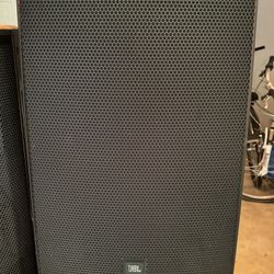 1,000 Watt JBL Powered 15in P/A Loud Speaker