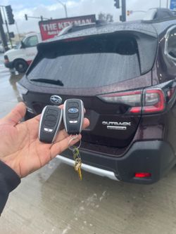 Car Keys N Remotes/ Llaves Con Control