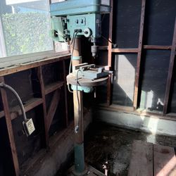 Grizzly Floor Standing Drill Press
