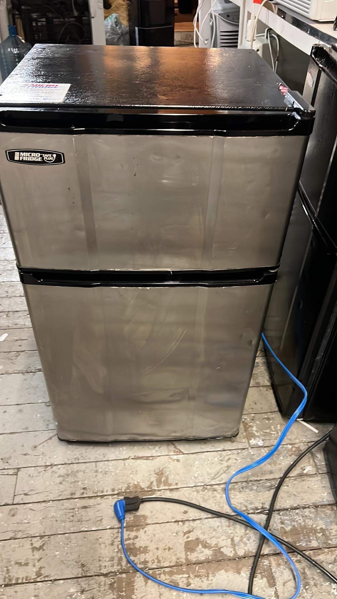 Two Doors Freezer/ Fridge MicroFridge In Excellent Condition