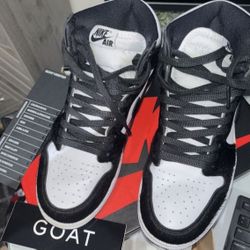 Woman’s Air Jordan 1 Retro High OG Twist