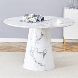 Brand new circular dining table ( Still in package!!)