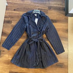 Brand New Woman’s Chicos brand Navy Blue Denim Jacket Up For Sale 
