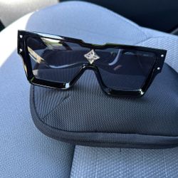 Louis Vuitton Shades