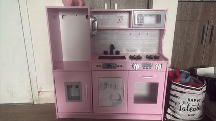 Pink Toy Stove/Kitchen