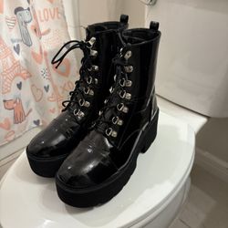 Black Boots