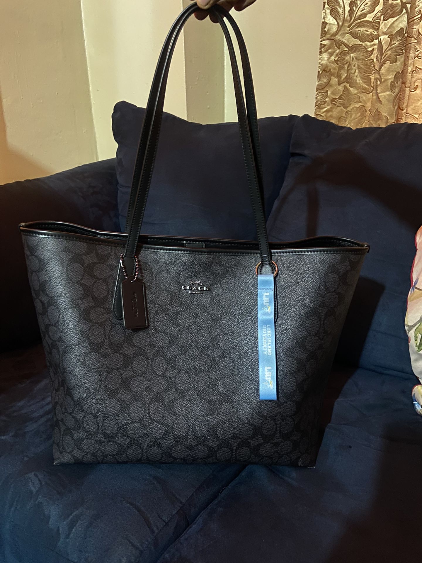 Coach City Tote Bag In Signature Canvas 