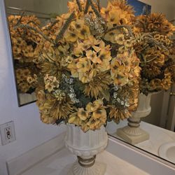 Silk Flower Arrangement 