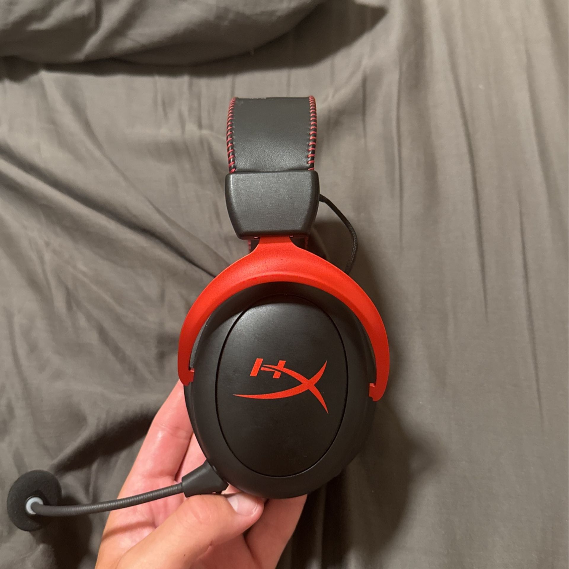HyperX cloud Wireless headset