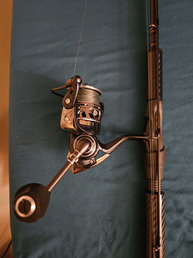 Like New Okuma Guide Select Pro Salmon Spinning Set Up for Sale in Everett,  WA - OfferUp