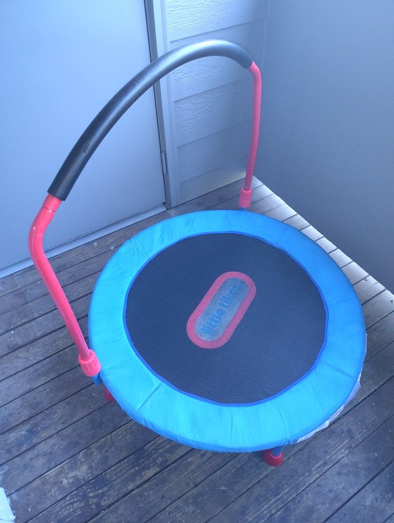 Trampoline