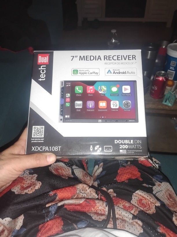 Dual Tech 7" Media Receiver