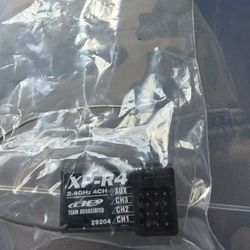 Team Associated Receiver XP-R4