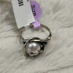 Sterling Silver Pearl Ring