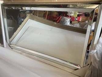 New Mirror In The Box