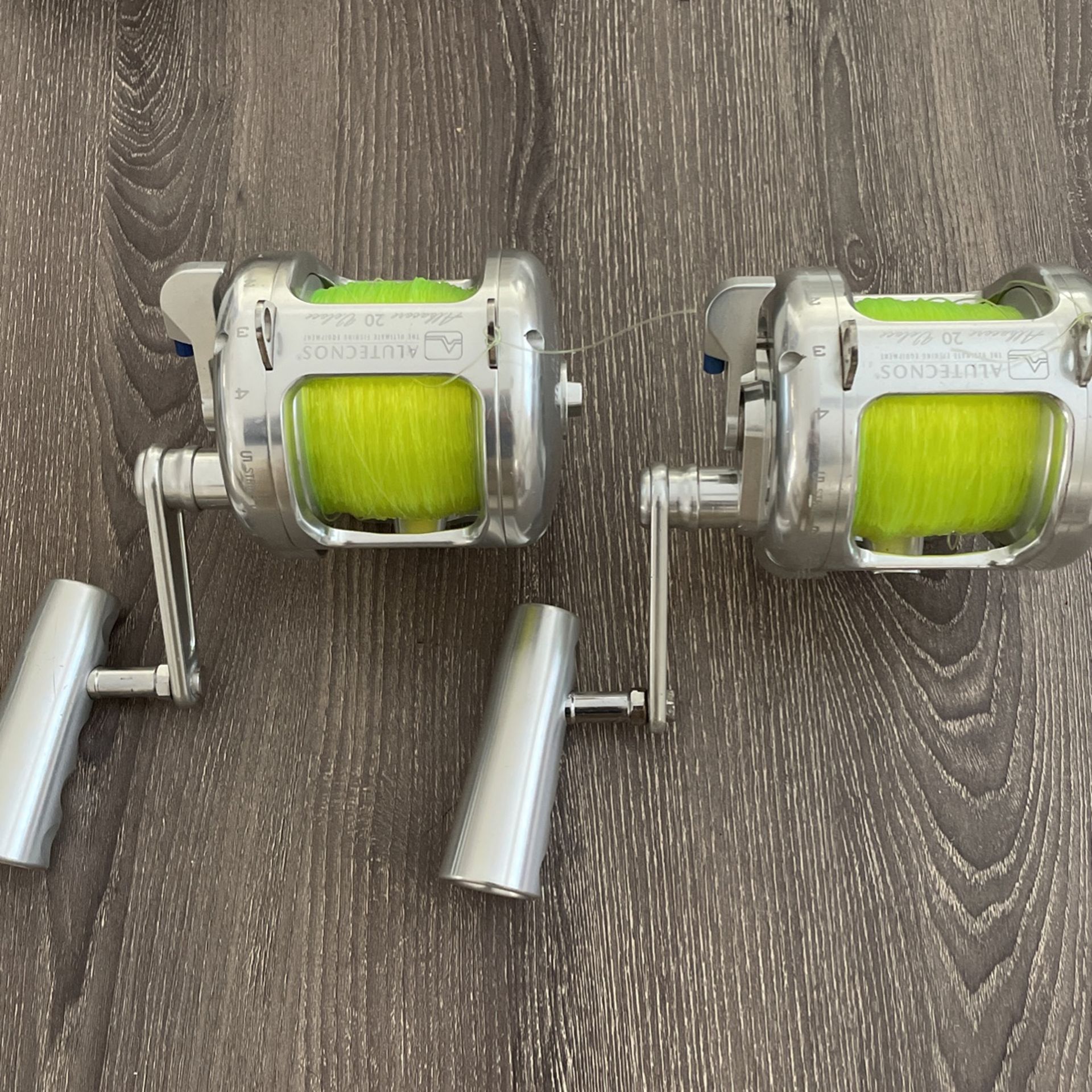 Alutecnos Albacore 20 Veloce Reels