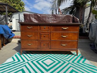 Broyhill Premier Division Dresser