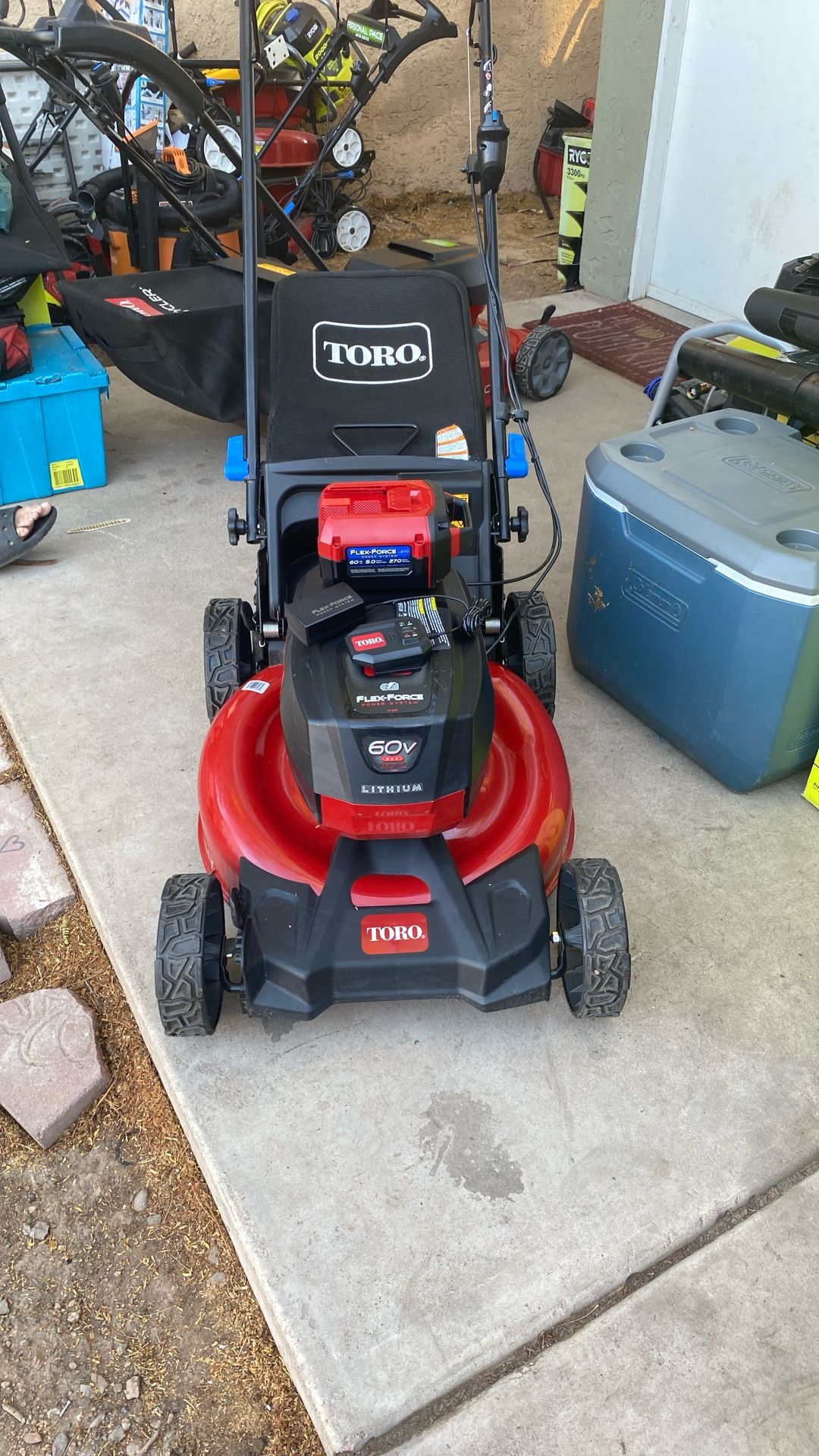 Toro Push Lawn Mower With Battery And Charger