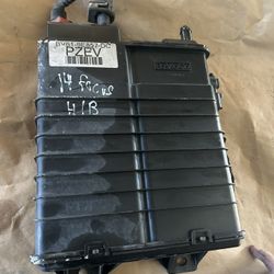 2014 Ford Focus Hatchback Canister