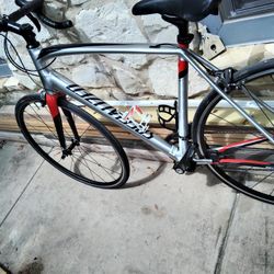 SPECIALIZED ROAD BIKE