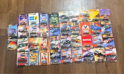 Lot of Hot Wheels Premium (38)