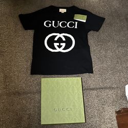 Size small Authentic Gucci Tshirt 