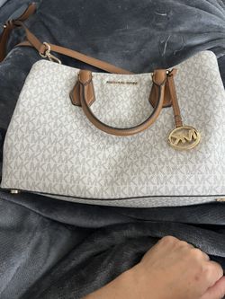 Micheal Kors Purse