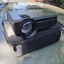 VANKYO LEISURE 3 MINI PROJECTOR