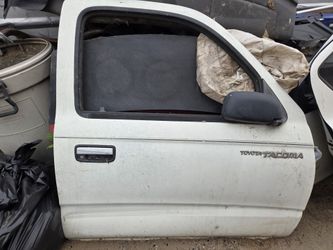 Parts 96 at 2004 toyota tacoma single cab door