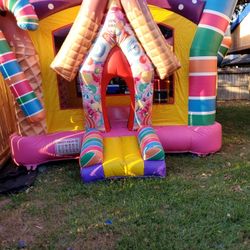 Bounce House Regular 