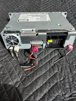 BMW 328i Original Radio