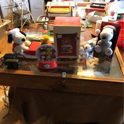 Snoopy stuff