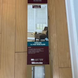 New Price—-In The Box Wood Blind - Cordless