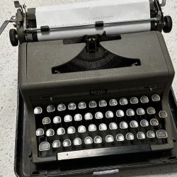 Royal Portable Typewriter 
