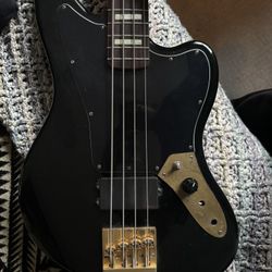 Squire Jaguar Bass (modded)