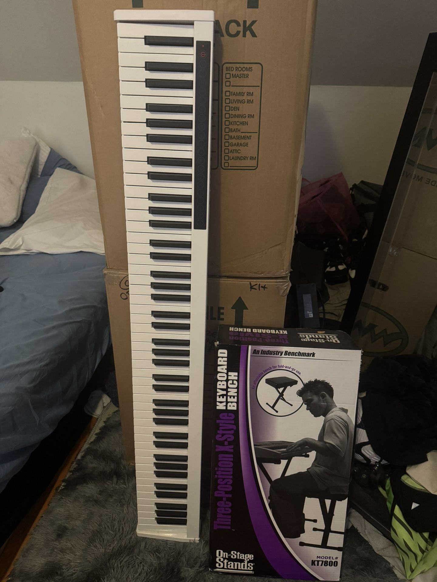 Electronic Piano (comes with seat)