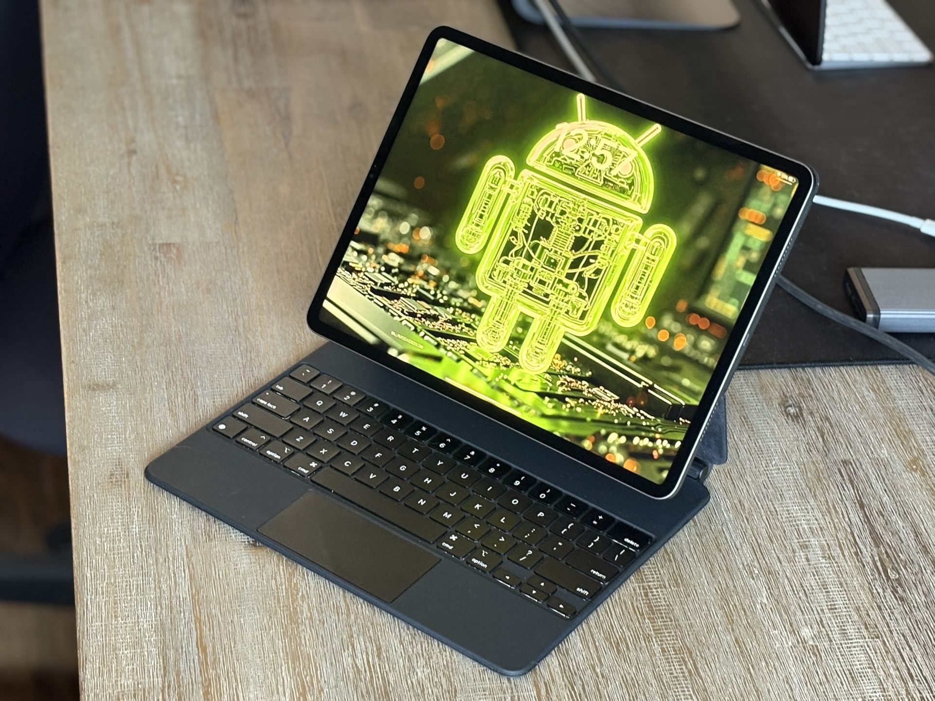 iPad Pro (M2 chip) 16GB / 2TB