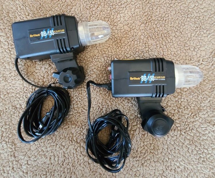 Britek BB-150 AC Slave Flash - Camera Equipment 