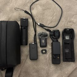 DJI Osmo Pocket 3 Creator Combo - Like New, Full Kit +extras
