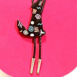 Enameled Howling Wolf Neckerchief
