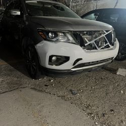 Nissan Pathfinder Parts 