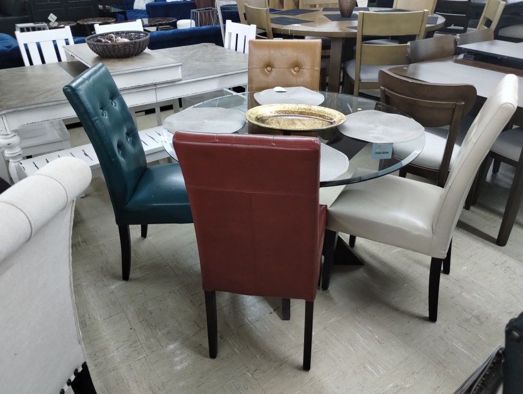 Nice Dining Table Set