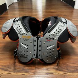 Men’s Size Medium Schutt Football Shoulder Pads