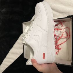 Nike Supreme Airforce 1’s